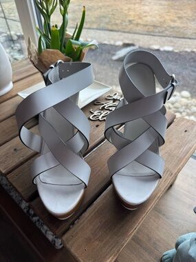Gucci Women’s Strappy Crisscross Sandal in White